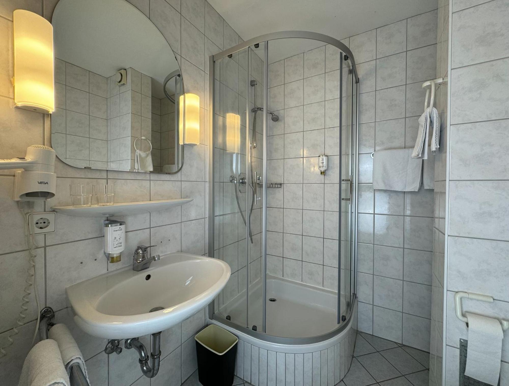 Aparthotel Schwarzwald Panorama Bad Wildbad Phòng bức ảnh
